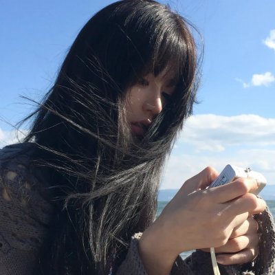 梨花落尽又逢君